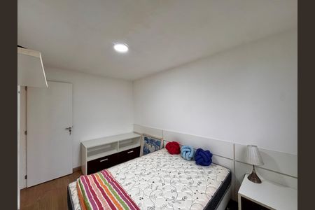 Quarto 1 de apartamento para alugar com 2 quartos, 47m² em Vargem Pequena, Rio de Janeiro