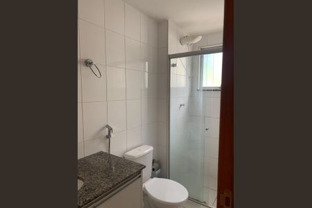 Banheiro de apartamento para alugar com 2 quartos, 54m² em Buritis, Belo Horizonte