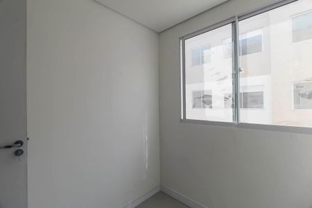 Quarto 2 de apartamento para alugar com 2 quartos, 32m² em Quinta da Paineira, São Paulo