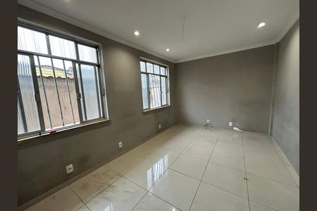 Sala de casa para alugar com 3 quartos, 145m² em Cascadura, Rio de Janeiro
