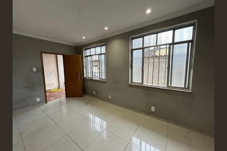 Sala de casa para alugar com 3 quartos, 145m² em Cascadura, Rio de Janeiro
