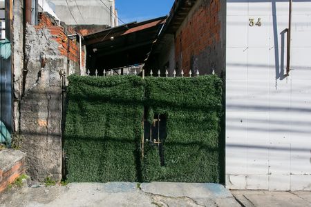 Fachada  de casa para alugar com 1 quarto, 35m² em Vila Verde, São Paulo
