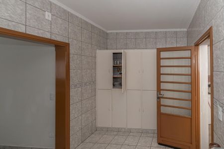 Casa à venda com 250m², 3 quartos e 3 vagasCozinha 