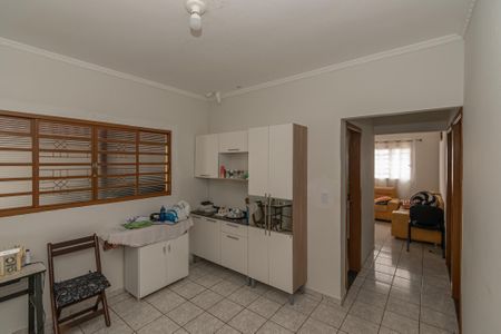 Casa à venda com 250m², 3 quartos e 3 vagasExtensão Cozinha 