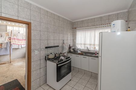 Casa à venda com 250m², 3 quartos e 3 vagasCozinha 