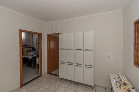 Casa à venda com 250m², 3 quartos e 3 vagasExtensão Cozinha 