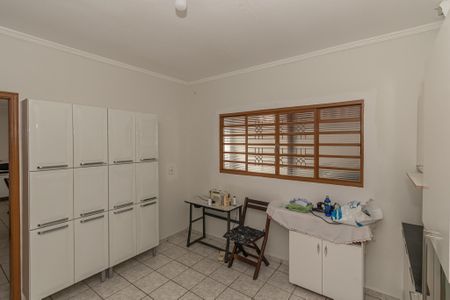 Casa à venda com 250m², 3 quartos e 3 vagasExtensão Cozinha 