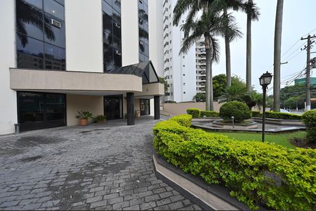 Studio para alugar com 29m², 1 quarto e 1 vaga Studio para alugar com 29m², 1 quarto e 1 vagaEntrada