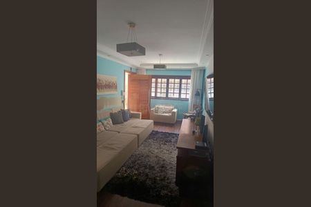 Casa à venda com 220m², 3 quartos e 4 vagas