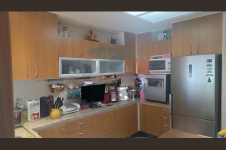 Casa à venda com 3 quartos, 220m² em Campo Grande, São Paulo