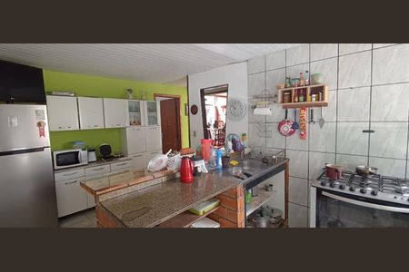 Casa à venda com 3 quartos, 160m² em Santa Terezinha, Belo Horizonte