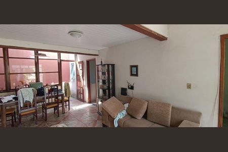 Casa à venda com 3 quartos, 160m² em Santa Terezinha, Belo Horizonte