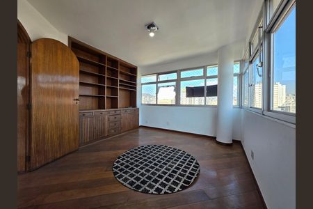 Apartamento para alugar com 303m², 4 quartos e 2 vagasEscritório 