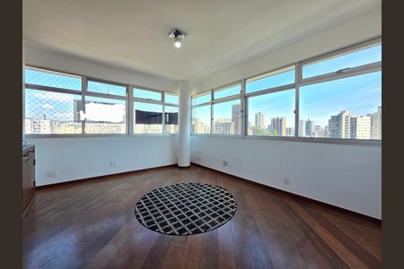Apartamento para alugar com 303m², 4 quartos e 2 vagasEscritório 