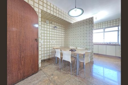 Apartamento para alugar com 303m², 4 quartos e 2 vagasCozinha 