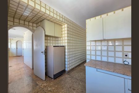 Apartamento para alugar com 303m², 4 quartos e 2 vagasCozinha 