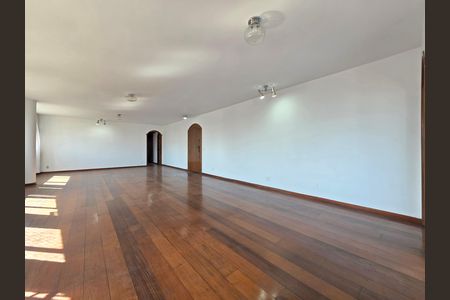 Apartamento para alugar com 303m², 4 quartos e 2 vagasSala 