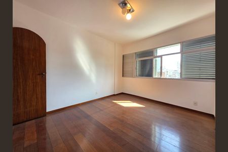 Apartamento para alugar com 303m², 4 quartos e 2 vagasQuarto 4