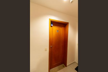 Apartamento para alugar com 70m², 2 quartos e 1 vaga Apartamento para alugar com 70m², 2 quartos e 1 vagaLockBox