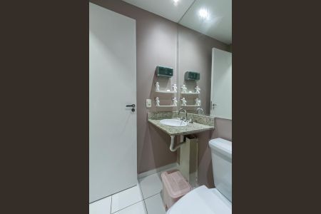 Apartamento para alugar com 70m², 2 quartos e 1 vaga Apartamento para alugar com 70m², 2 quartos e 1 vagaBanheiro Social