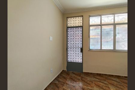 Casa à venda com 70m², 2 quartos e 1 vaga Casa à venda com 70m², 2 quartos e 1 vagaEntrada