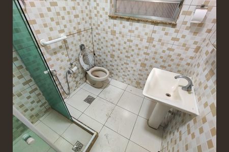 Casa à venda com 70m², 2 quartos e 1 vaga Casa à venda com 70m², 2 quartos e 1 vagaBanheiro Corredor