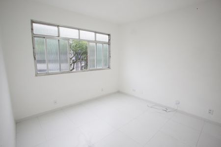 Sala de apartamento para alugar com 2 quartos, 55m² em Pechincha, Rio de Janeiro