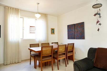 Apartamento à venda com 86m², 3 quartos e 1 vaga Apartamento à venda com 86m², 3 quartos e 1 vagaSala