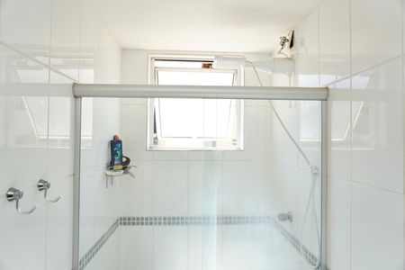 Apartamento à venda com 86m², 3 quartos e 1 vaga Apartamento à venda com 86m², 3 quartos e 1 vagaBanheiro da Suíte