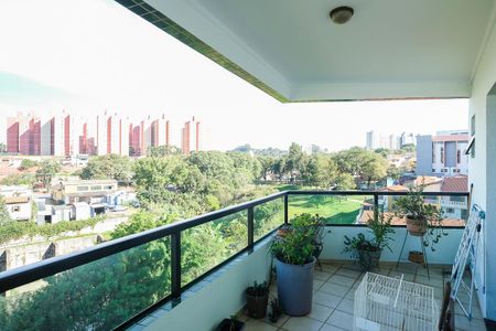 Apartamento à venda com 94m², 3 quartos e 1 vagaVaranda