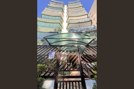Apartamento à venda com 94m², 3 quartos e 1 vagaFachada + plaquinha