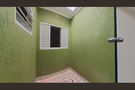 Claraboia Sala de casa para alugar com 3 quartos, 100m² em Jardim Vista Linda, São Paulo