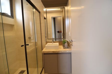 Apartamento para alugar com 72m², 2 quartos e 2 vagasBanheiro do Quarto 2