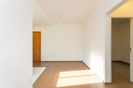 Sala  de apartamento para alugar com 2 quartos, 43m² em Vila Jacuí, São Paulo