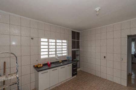 Casa para alugar com 100m², 2 quartos e 1 vagaCozinha 