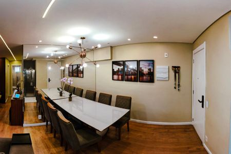 sala  de apartamento à venda com 2 quartos, 76m² em Vila Andrade, São Paulo