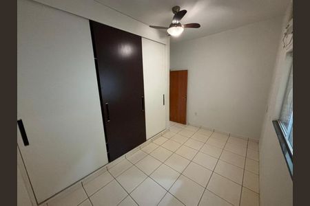 Suíte de casa para alugar com 2 quartos, 100m² em Bom Jesus, Uberlândia