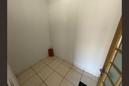 Casa para alugar com 100m², 2 quartos e 2 vagasQuarto de serviço