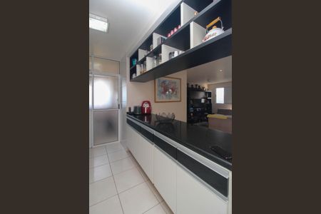 Apartamento para alugar com 76m², 2 quartos e 2 vagas Apartamento para alugar com 76m², 2 quartos e 2 vagasCozinha