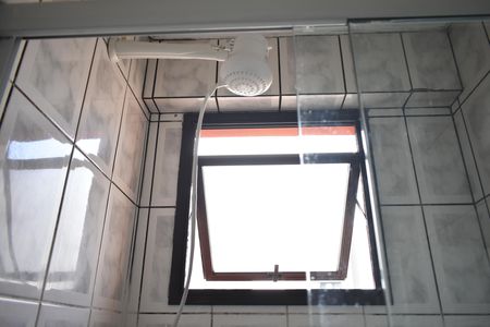 Banheiro de apartamento para alugar com 1 quarto, 32m² em Mirandópolis, São Paulo