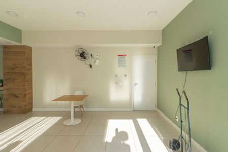 Apartamento à venda com 42m², 2 quartos e sem vaga Apartamento à venda com 42m², 2 quartos e sem vagaÁrea comum - Salão de festas