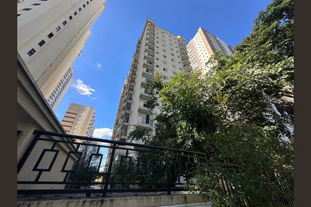 Apartamento à venda com 84m², 2 quartos e 2 vagas Apartamento à venda com 84m², 2 quartos e 2 vagasFachada