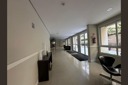 Apartamento à venda com 84m², 2 quartos e 2 vagas Apartamento à venda com 84m², 2 quartos e 2 vagasHall de entrada