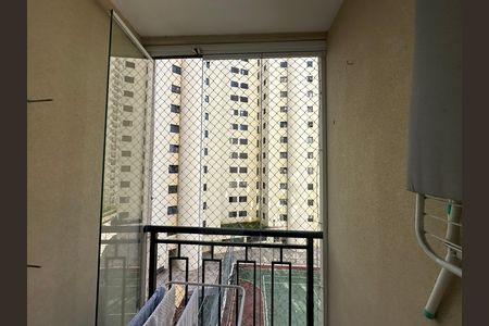 Apartamento à venda com 84m², 2 quartos e 2 vagas Apartamento à venda com 84m², 2 quartos e 2 vagasVaranda