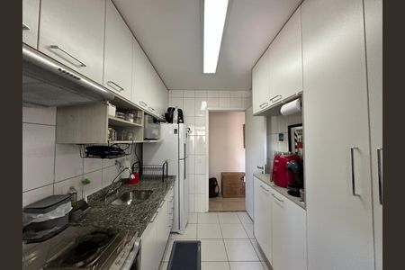 Apartamento à venda com 84m², 2 quartos e 2 vagas Apartamento à venda com 84m², 2 quartos e 2 vagasCozinha