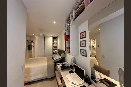 Apartamento à venda com 84m², 2 quartos e 2 vagas Apartamento à venda com 84m², 2 quartos e 2 vagasSuíte