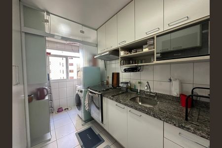 Apartamento à venda com 84m², 2 quartos e 2 vagas Apartamento à venda com 84m², 2 quartos e 2 vagasCozinha