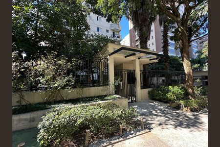 Apartamento à venda com 84m², 2 quartos e 2 vagas Apartamento à venda com 84m², 2 quartos e 2 vagasFachada e portaria