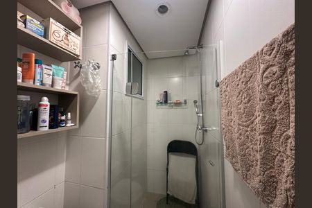Apartamento à venda com 84m², 2 quartos e 2 vagas Apartamento à venda com 84m², 2 quartos e 2 vagasBanheiro da Suíte
