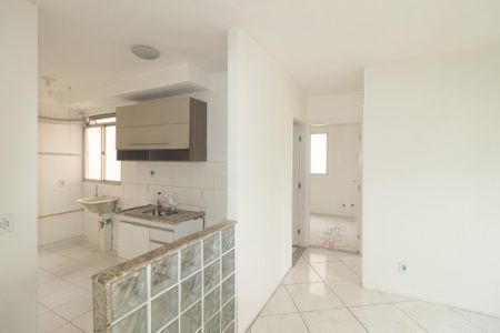 Sala de apartamento para alugar com 2 quartos, 50m² em Cosmos, Rio de Janeiro